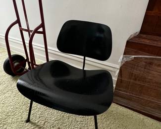 Eames Plywood Chair 