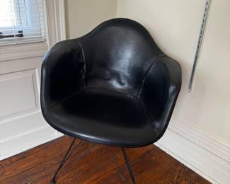 Mid Mod Shell Chair 