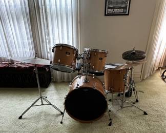 Yamaha Stage Custom Advantage Drum Set 