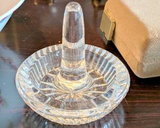 ring dish 
