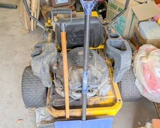 snow shovels 