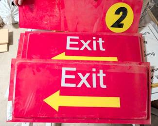 exit signs 