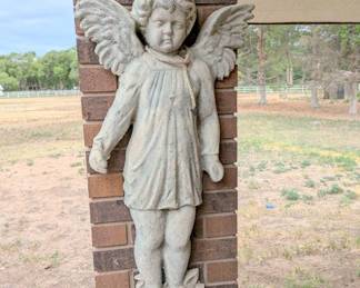 angel yard statue 