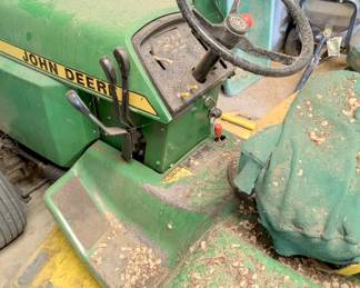 john deere riding lawn mower 