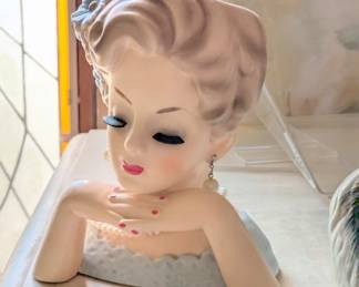 lady figurine 