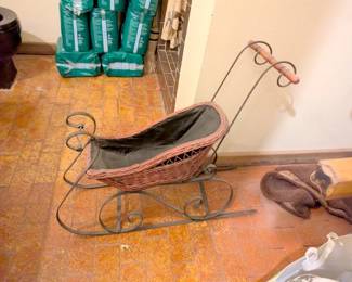 doll sleigh 