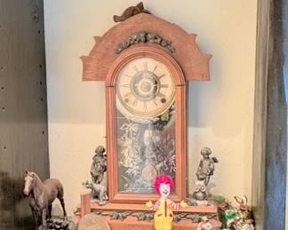 clock antique