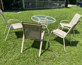 Patio set table with & 4 chairs $75.00