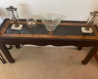 Lusters and cut glass