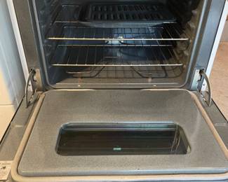 Kenmore 4 burner stove and oven $250.00