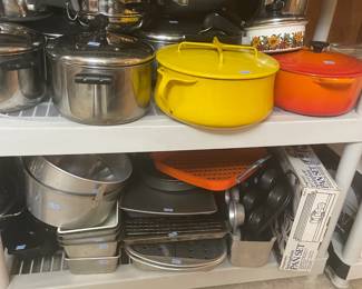 pots and pans and bake ware