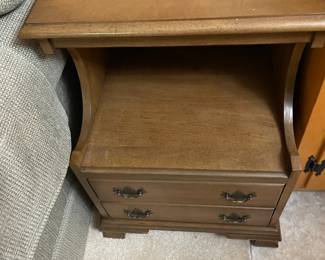 Norris of Richmond (2) night stands 20"w 17"d 27"t  $150.00 pair