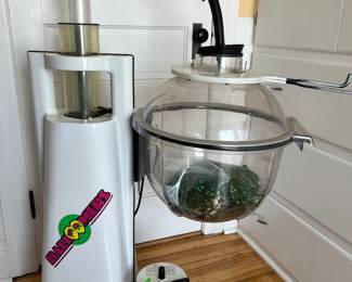 Balloomers Balloon Stuffer Machine - excellent working condition.