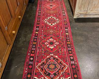 hand woven Persian area rug, 2.5' x 9.75'