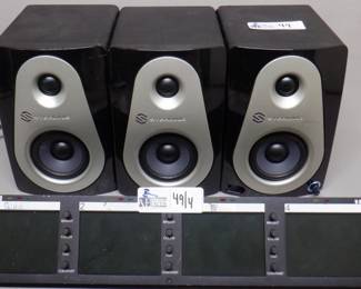 LOT ELECTRONICS INCLUDING STERLING MX3, MARSHALL V-R44P NO PS