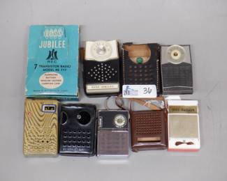 LOT OF VINTAGE TRANSISTER RADIOS