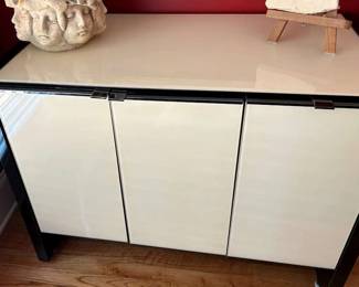 "Behold Mount Vintage" in North Augusta, SC Starts Closing Wed 7/3 at 8p. Pickup Fri 7/5 from 3-6p. Please click here to view more photos, descriptions, and current bids:&nbsp;https://ctbids.com/estate-sale/29544