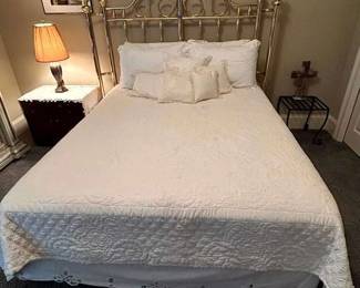 "Behold Mount Vintage" in North Augusta, SC Starts Closing Wed 7/3 at 8p. Pickup Fri 7/5 from 3-6p. Please click here to view more photos, descriptions, and current bids:&nbsp;https://ctbids.com/estate-sale/29544