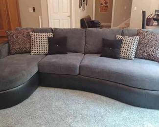 "Behold Mount Vintage" in North Augusta, SC Starts Closing Wed 7/3 at 8p. Pickup Fri 7/5 from 3-6p. Please click here to view more photos, descriptions, and current bids:&nbsp;https://ctbids.com/estate-sale/29544