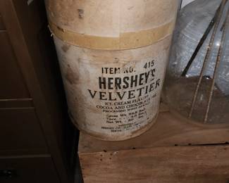 General store hersheys paper tin