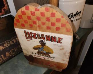 Black Americana Paper towel holder