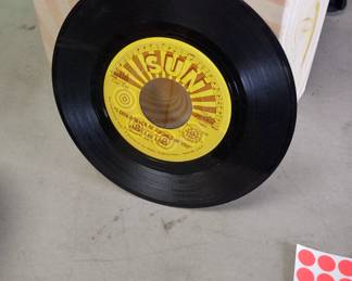 45 record sun label.