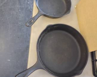 rare Vollrath ware cast iron pan #9