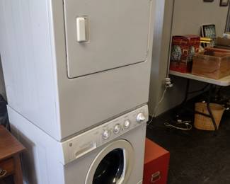 Stackable washer and Dryer
