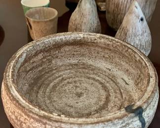 Very early large bowl