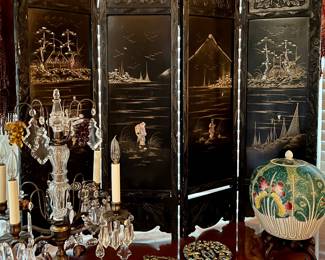 Late 1700s Asian table screw with fine mother of pearl and shell inlay