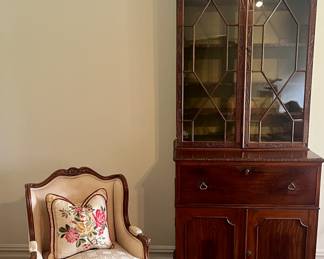 Standing over 9 feet tall from the family’s original manor house in Alabama.  