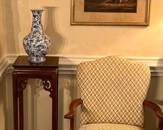 ANTIQUE Chinese elmwood stand and old blue and white gourd vase