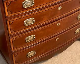 Gorgeous small chest of drawers in mahogany from HIGH POINT NC
