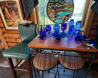 Nice dinette set with cobalt blue glass