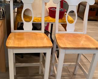 2 Nice Counter top Stools