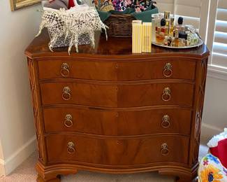 A VERY FINE Quality "Hickory & Chair" 4 drawer Chest. Excellent, but does have some rub spots on the top.