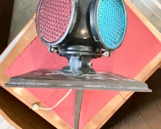 Genuine VINTAGE Railroad Bubble Colored lens light.