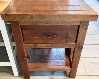 Excellent Quality Reclaimed wood Rustic/Cabin/Log Home end table Furniture.