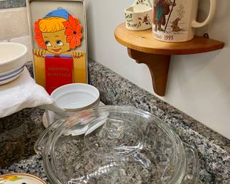 More Cookware and a couple Vintage Christmas pieces. Who would have ever thought we'd say Vintage on a 1993 piece.