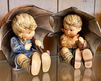 Excellent Mid Size Hummel Umbrella Girl & Boy.