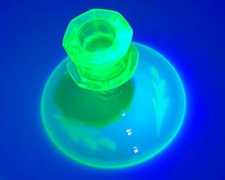 Uranium glass