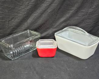 Pyrex, WH, & Anchor Hocking Refrigerator Dishes