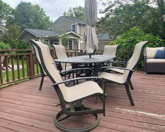 Outdoor table & chair set