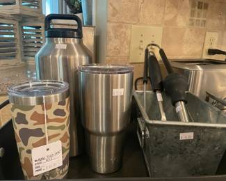 Vera Bradley Placemat,  YRAM30 Yeti, Duck Camo 20 oz Yeti, 64 oz Yeti Rambler, Breville Toaster BTA720XL, Inox Spatula
