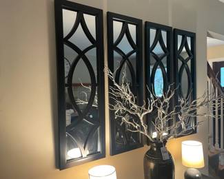Kate and Laurel 4 Panel Mirror Set