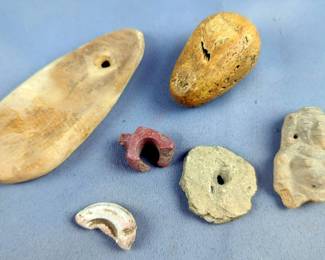 Necklace Pieces, Including Fetish And Stone Pieces