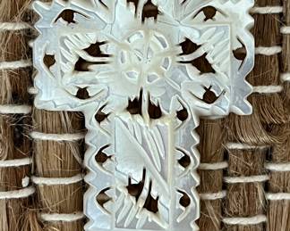 Bethlehem Mother-of-Pearl cross Hand Varved velvet 