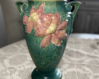 Roseville 1944 Green Clematis Large Vase 111-10"
