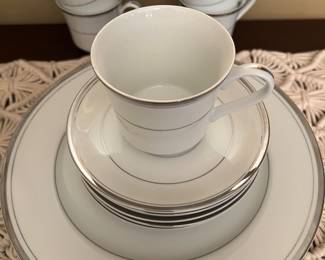 Wallace Heritage porcelain china, “Newport”