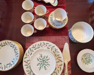 Lenox “Holiday”